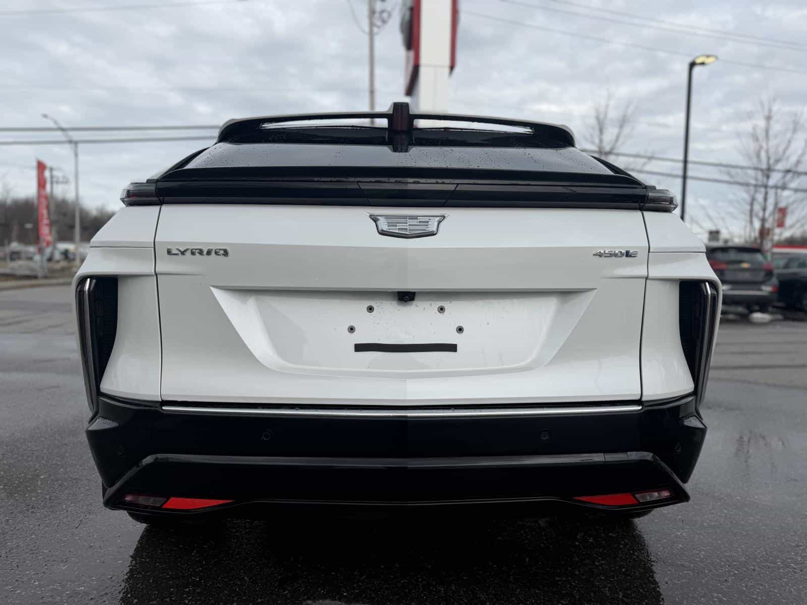 2024 Cadillac Lyriq Tech - Image 7