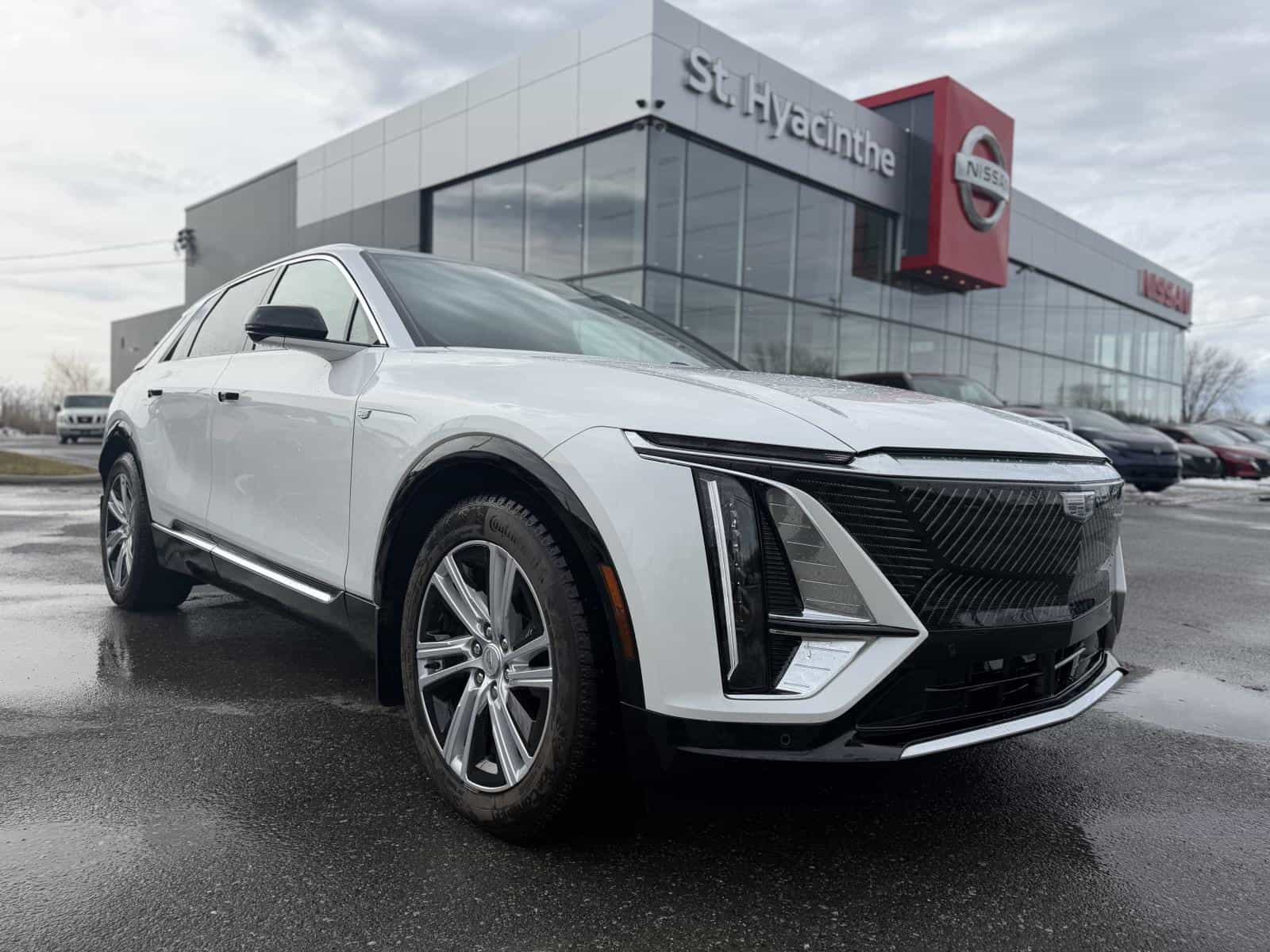 Image 4 Cadillac Lyriq Tech 2024