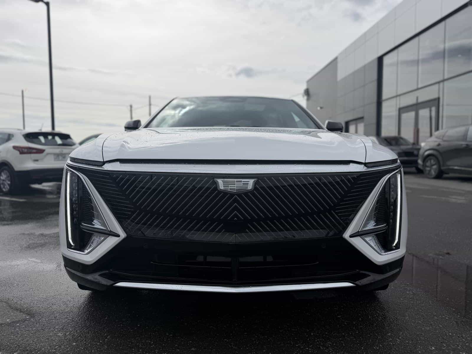 2024 Cadillac Lyriq Tech - Image 3