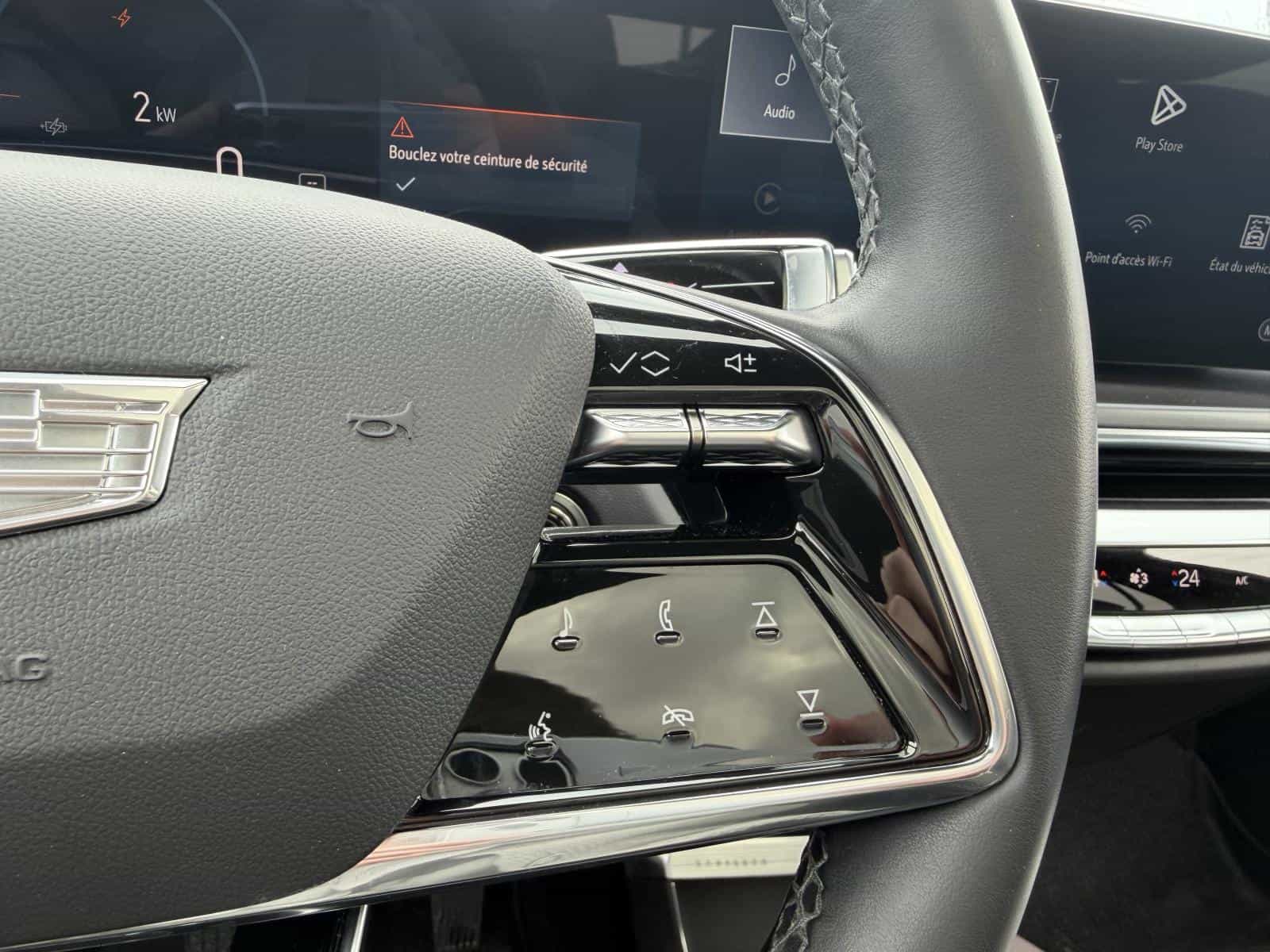 2024 Cadillac Lyriq Tech - Image 17