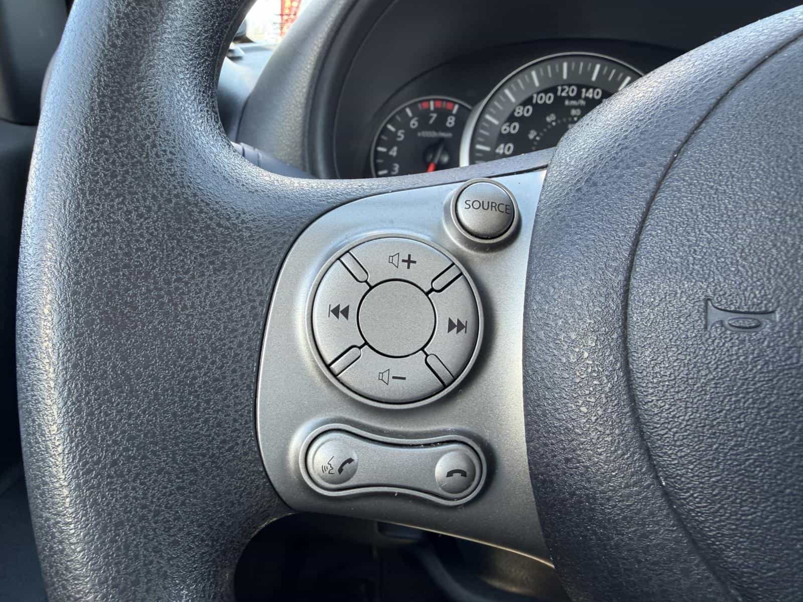 Image 13 Nissan Micra SV 2017