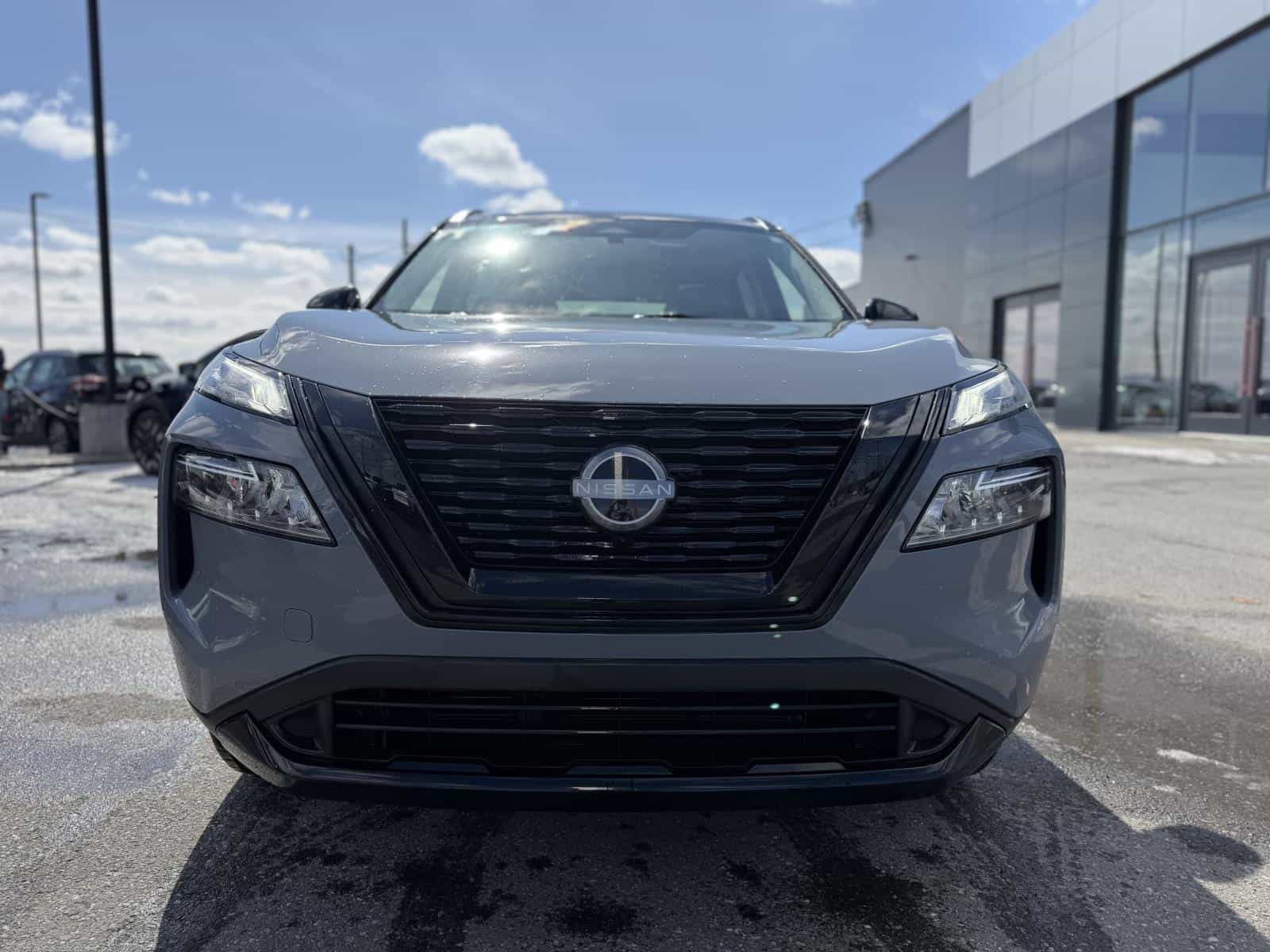 Image 3 Nissan Rogue SV Midnight 2023