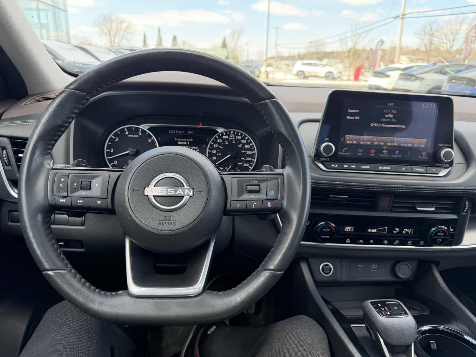 2023 Nissan Rogue SV Midnight - Image 11