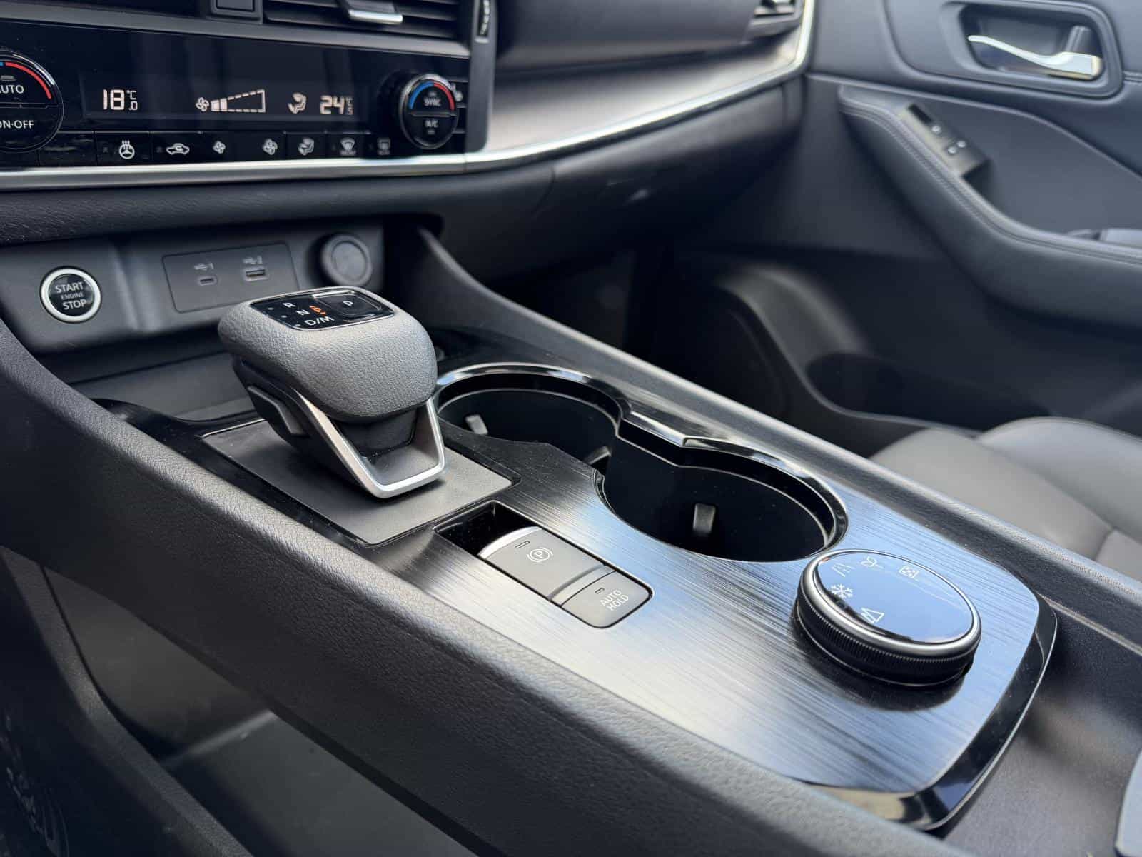 Image 17 Nissan Rogue SV Midnight 2023