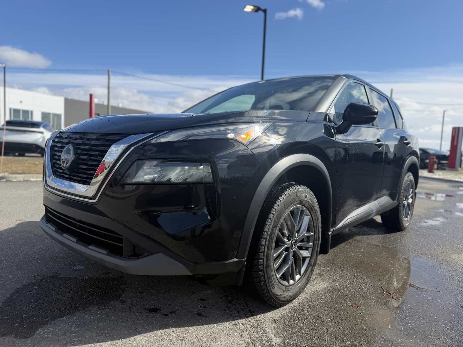 Image 2 Nissan Rogue S 2022