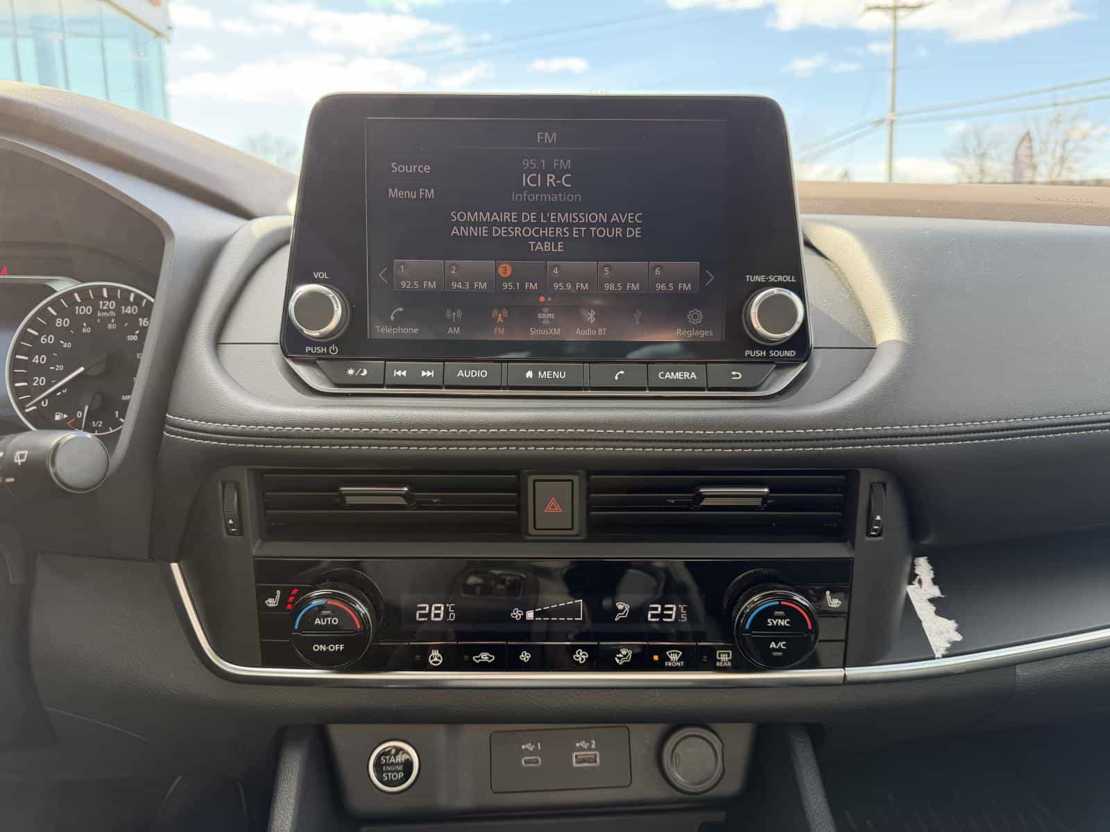 Image 15 Nissan Rogue S 2022