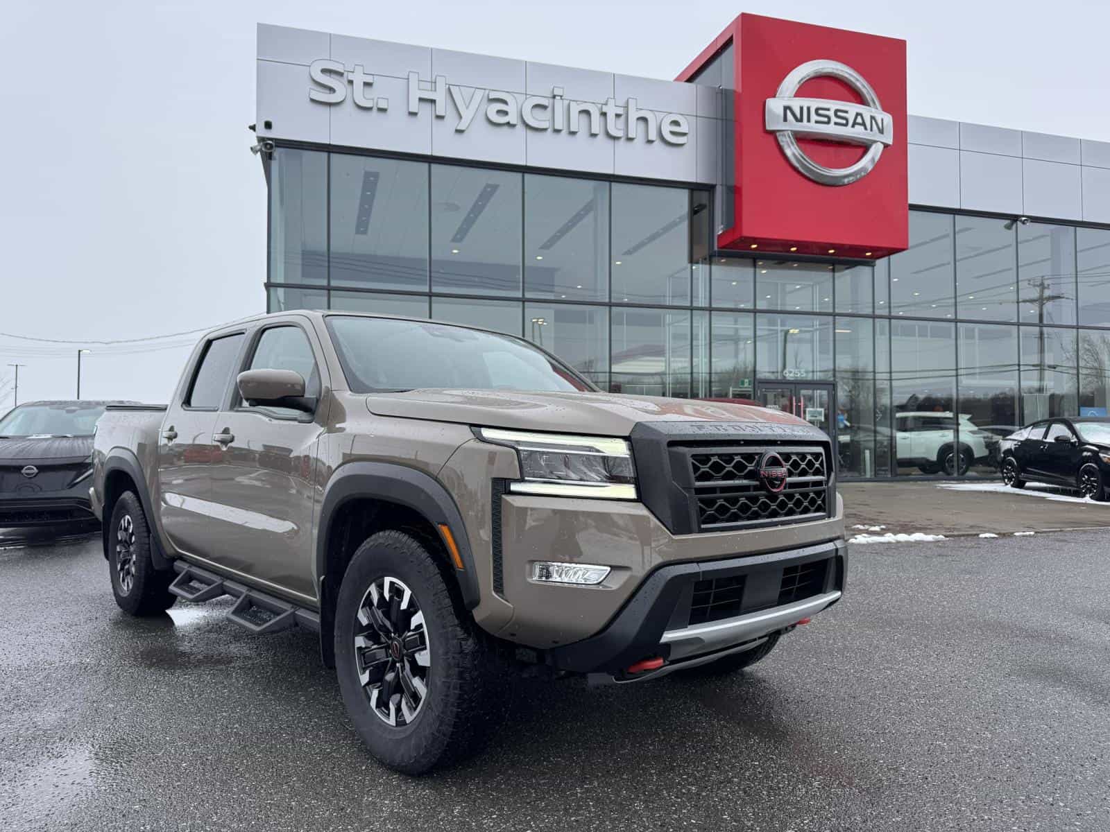 2024 Nissan Frontier PRO-4X - Image 1