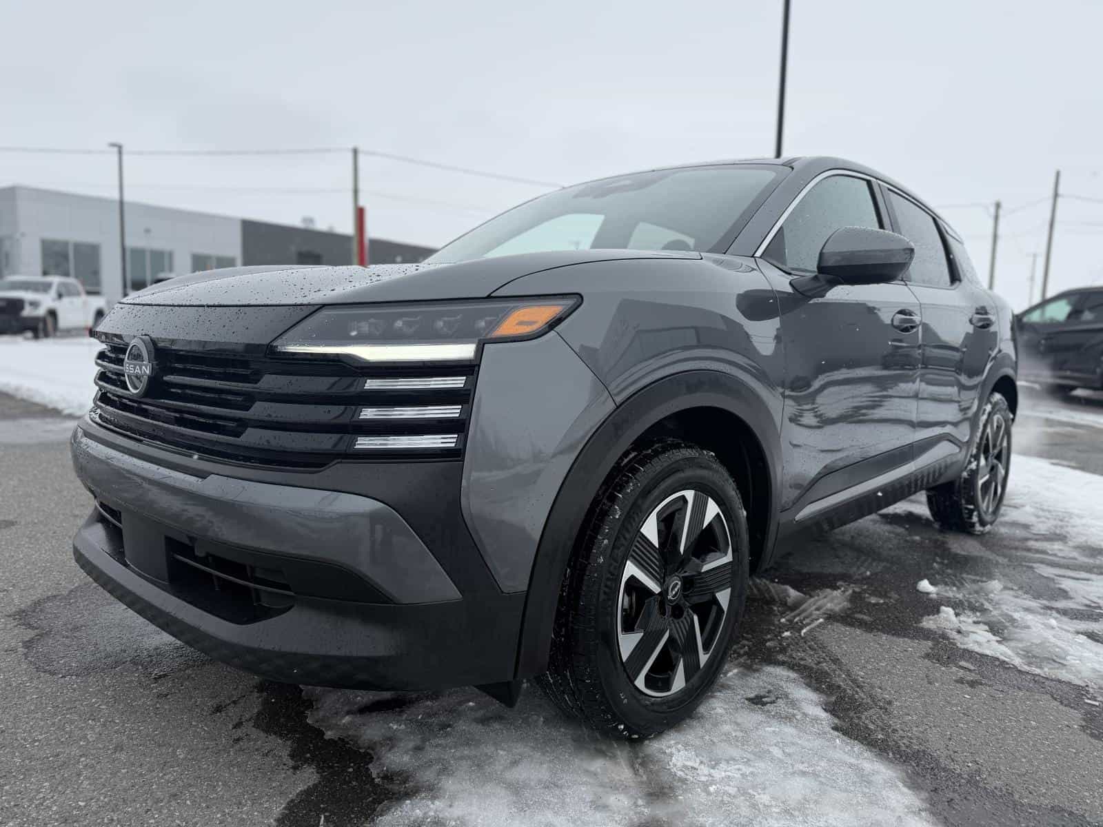 2025 Nissan Kicks SV - Image 2