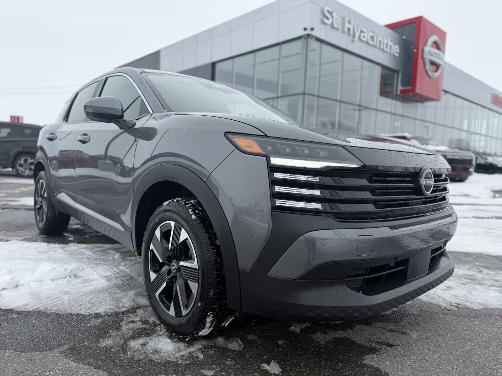 Image 4 Nissan Kicks SV 2025