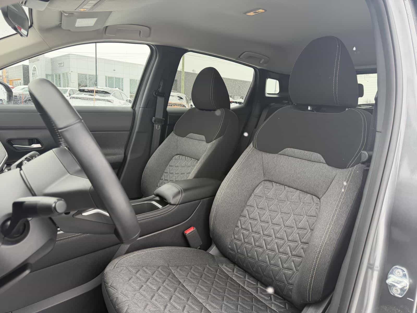 2025 Nissan Kicks SV - Image 10