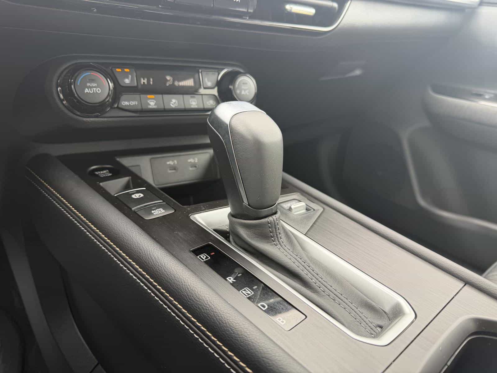 2025 Nissan Kicks SV - Image 15