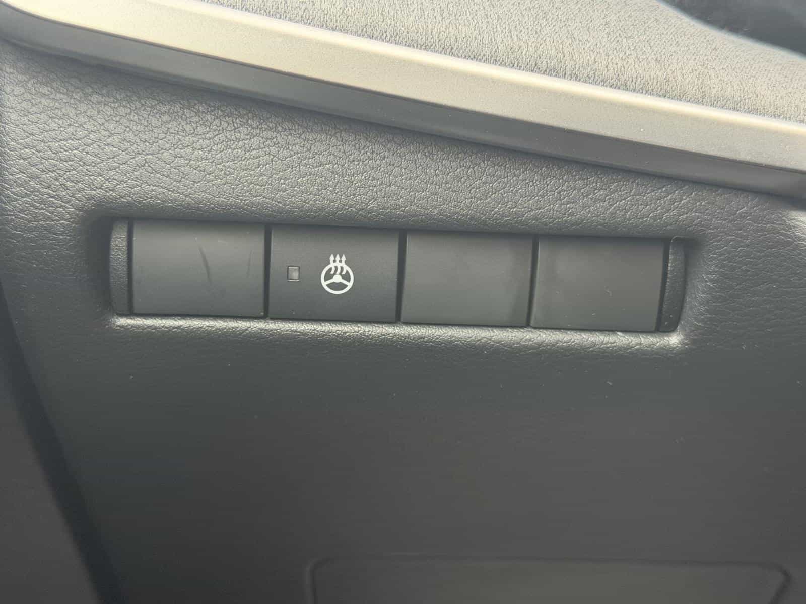 Image 16 Nissan Kicks SV 2025