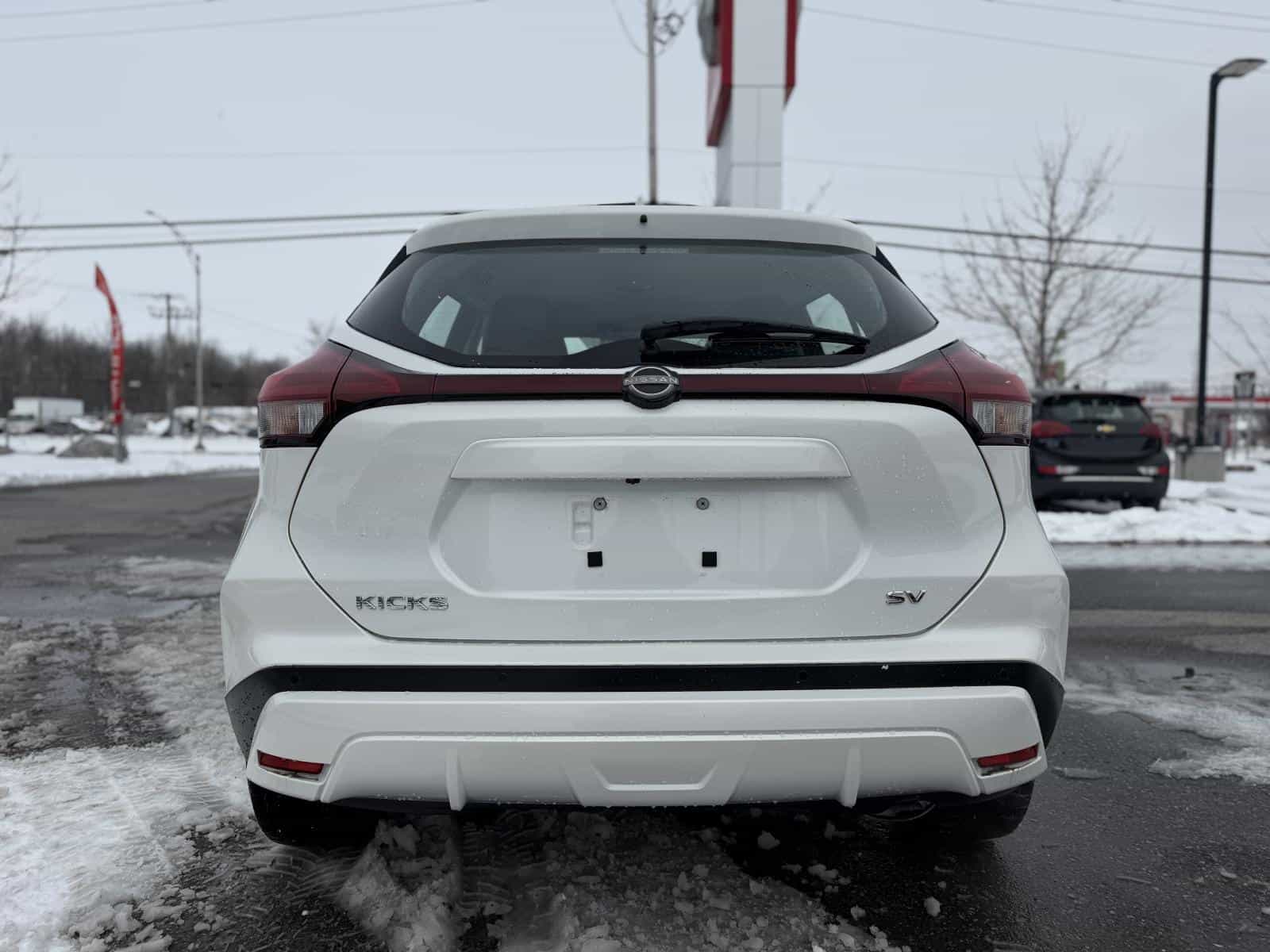 Image 7 Nissan Kicks SV 2023