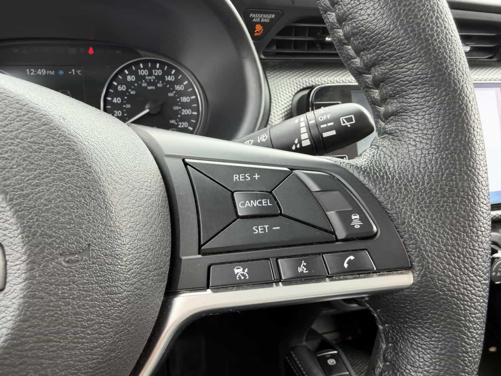 Image 13 Nissan Kicks SV 2023