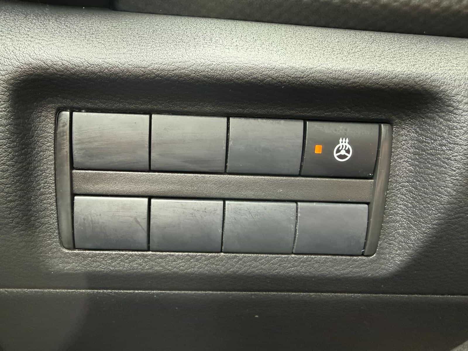 2023 Nissan Kicks SV - Image 17