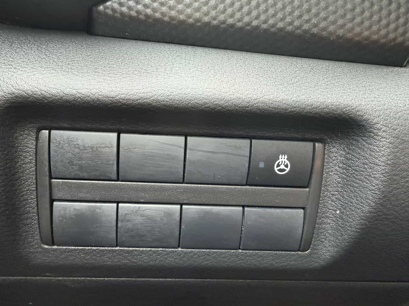 2024 Nissan Kicks SV - Image 18