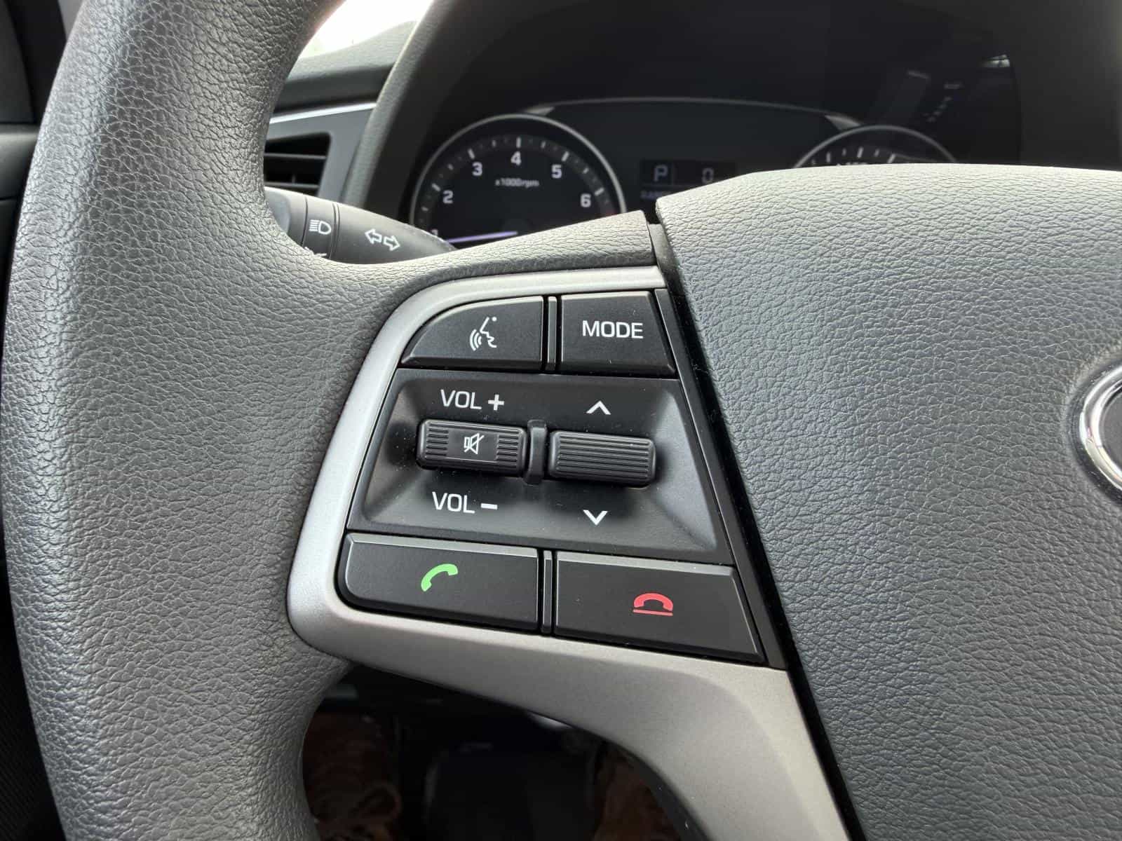 2017 Hyundai Elantra SE - Image 11