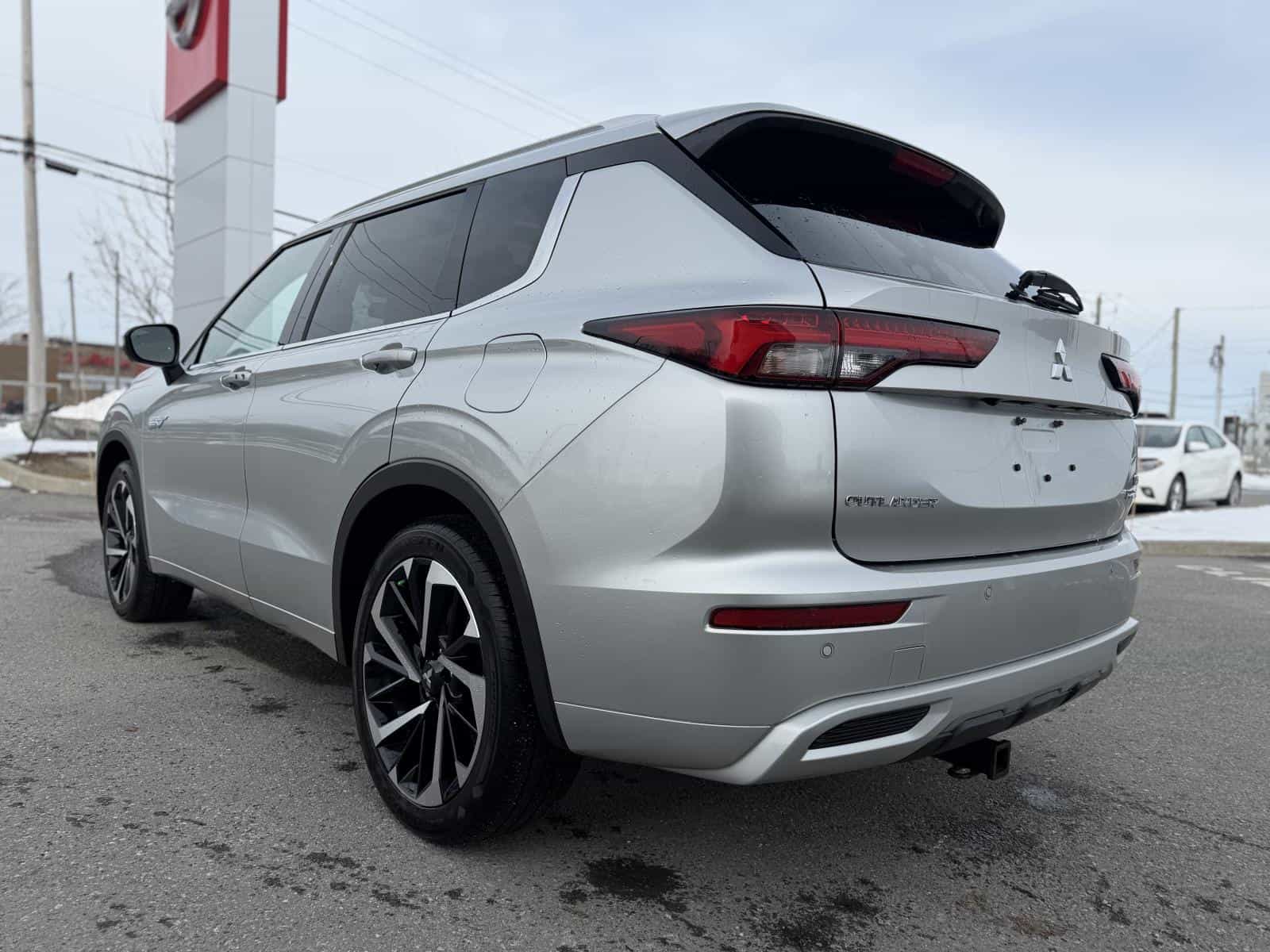 Image 8 Mitsubishi Outlander GT 2023