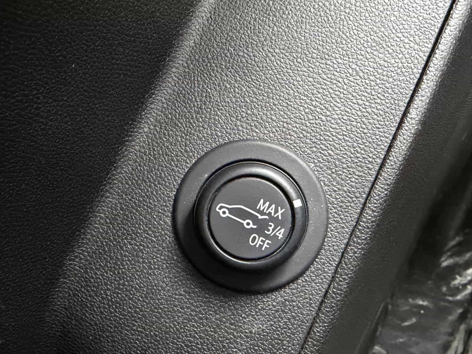 2022 Chevrolet Equinox RS - Image 17