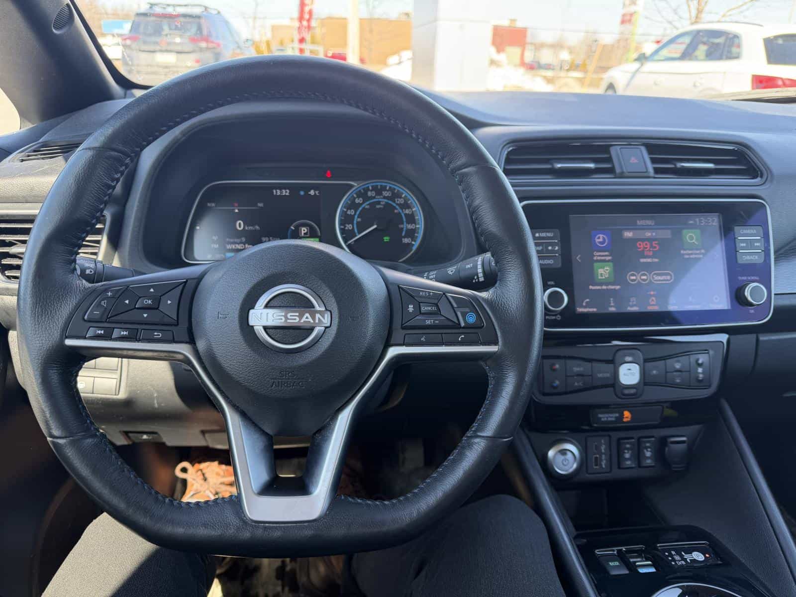 2023 Nissan Leaf SV Plus - Image 11