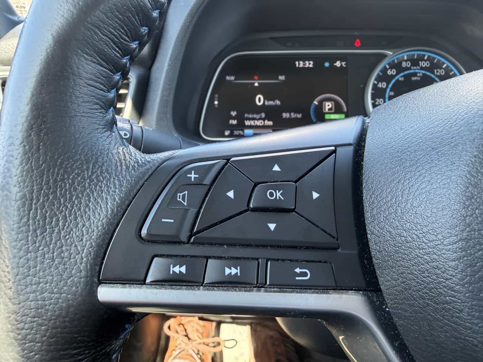 2023 Nissan Leaf SV Plus - Image 13