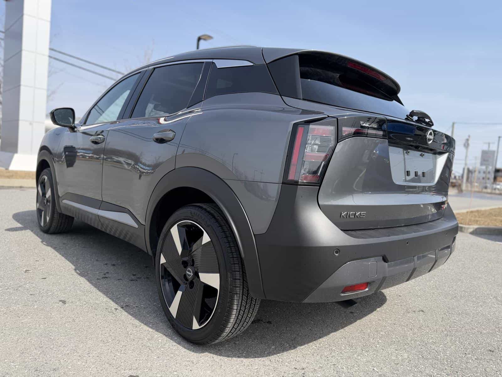 Image 8 Nissan Kicks SR Premium 2025