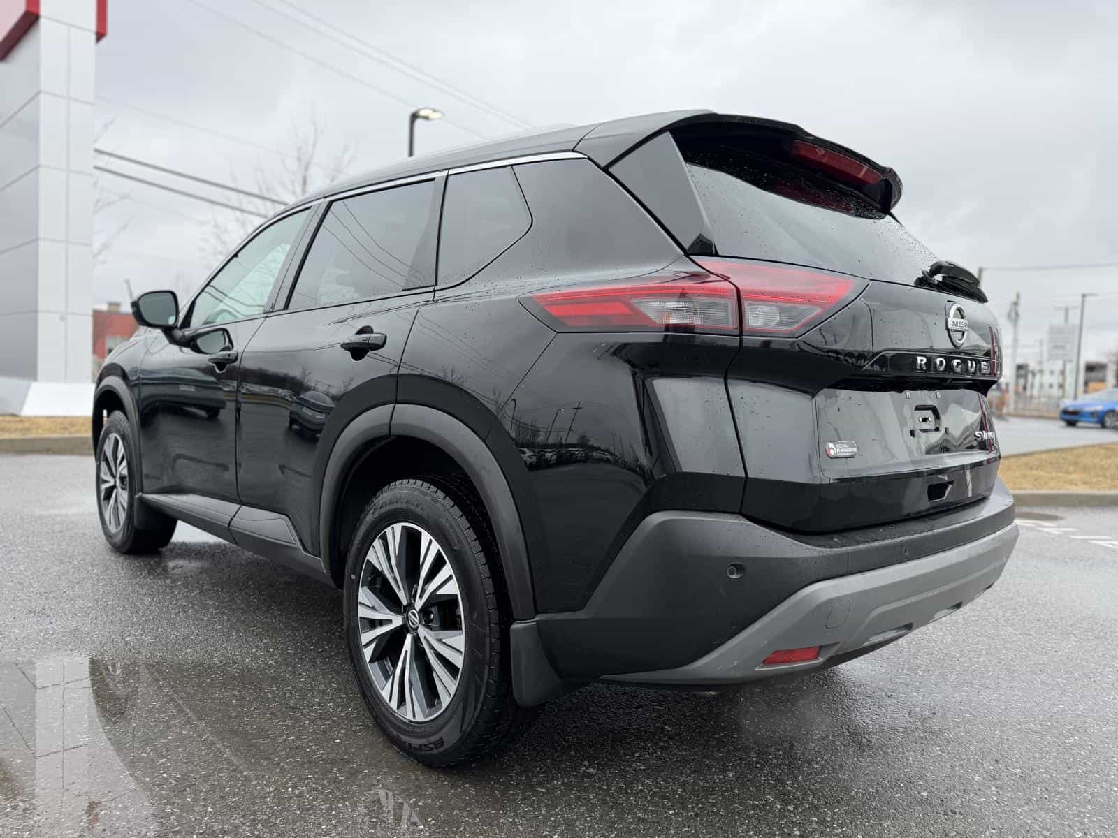 Image 8 Nissan Rogue SV 2021