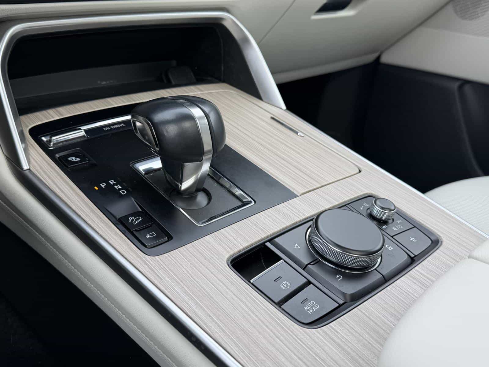 Image 16 Mazda CX-90 GT PHEV 2025