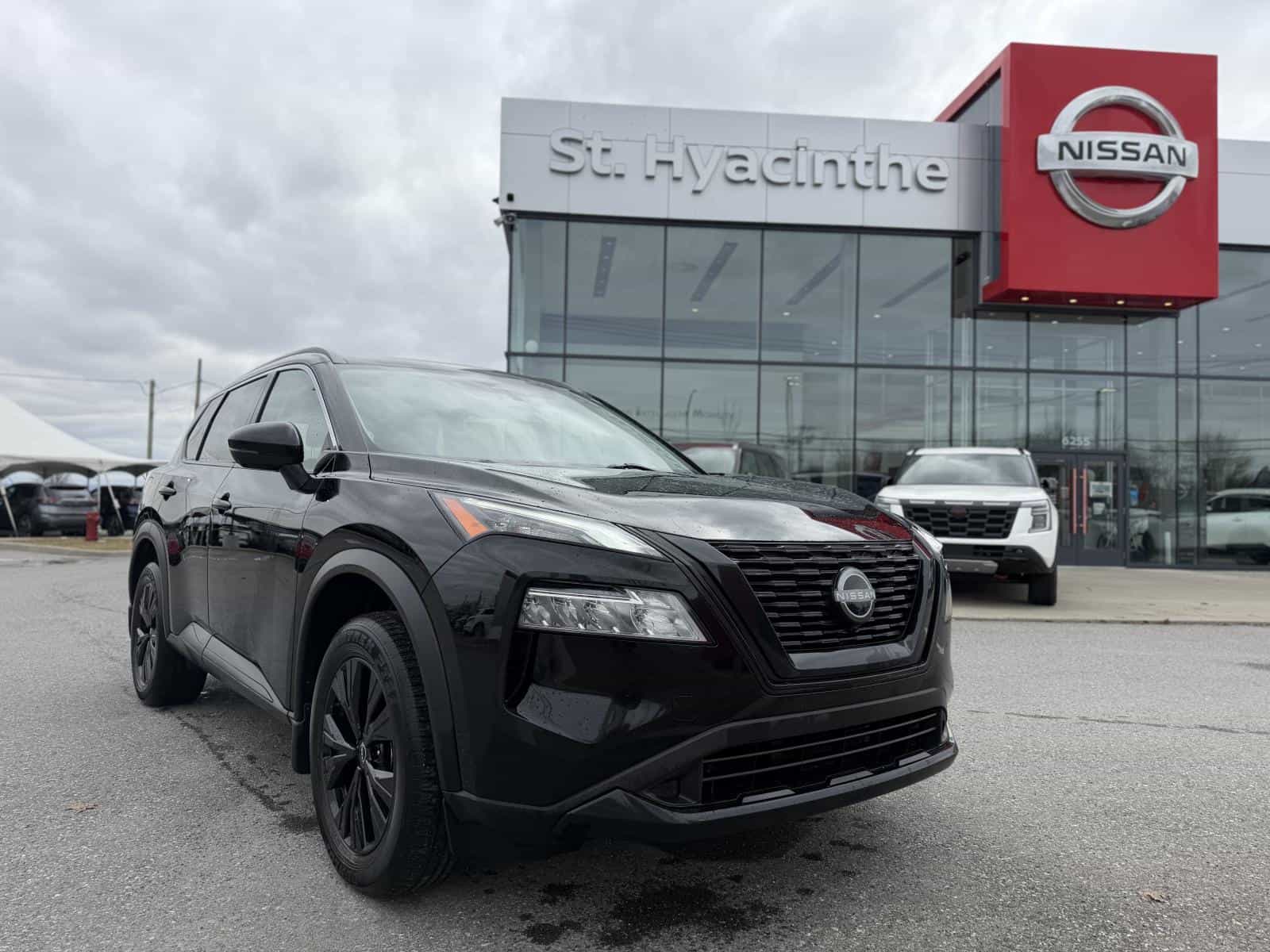 2023 Nissan Rogue SV Midnight - Image 1