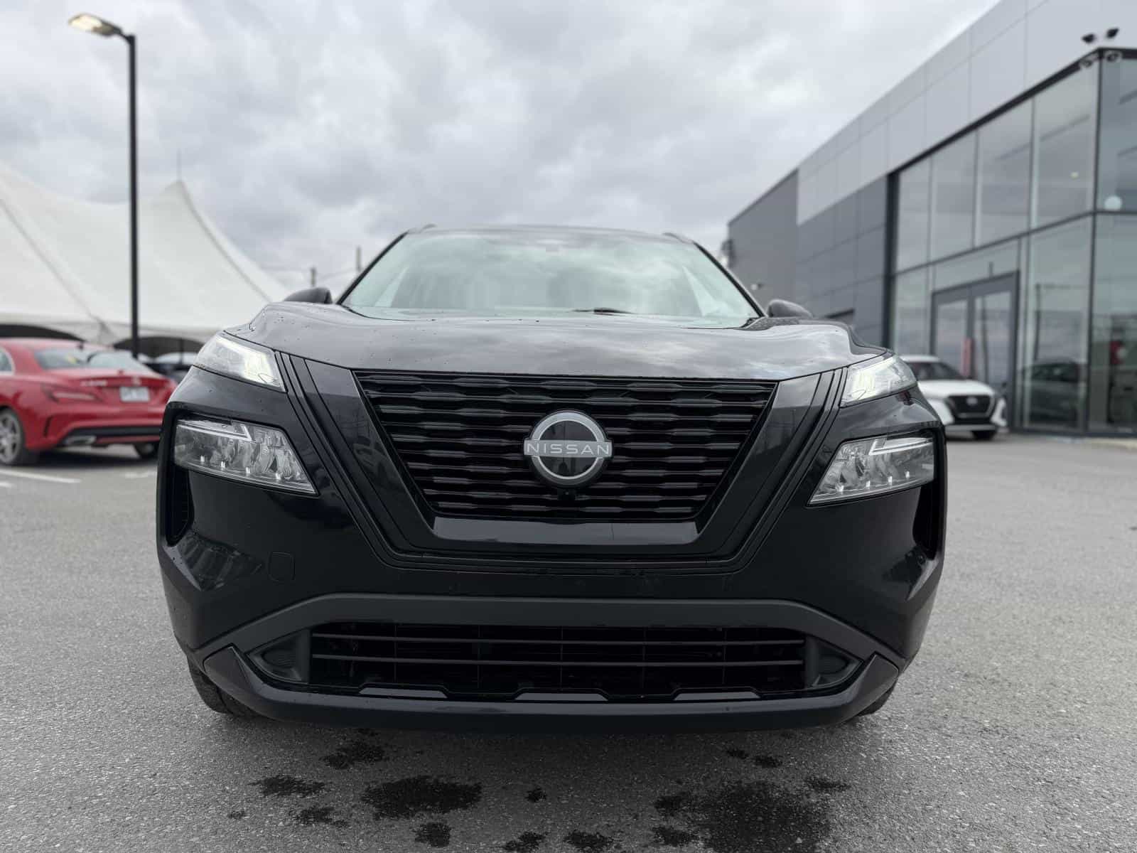 Image 3 Nissan Rogue SV Midnight 2023