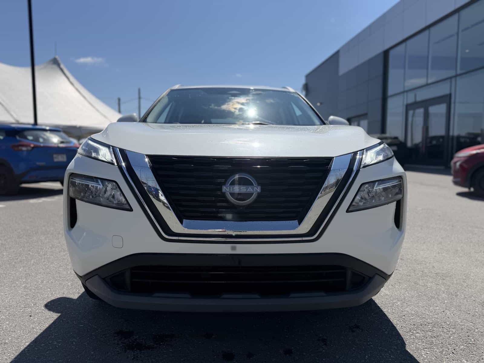 Image 3 Nissan Rogue SV 2022