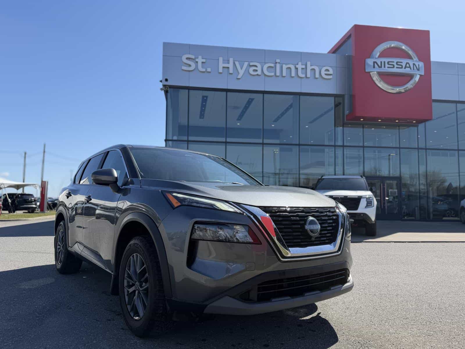 Image 1 Nissan Rogue S 2023