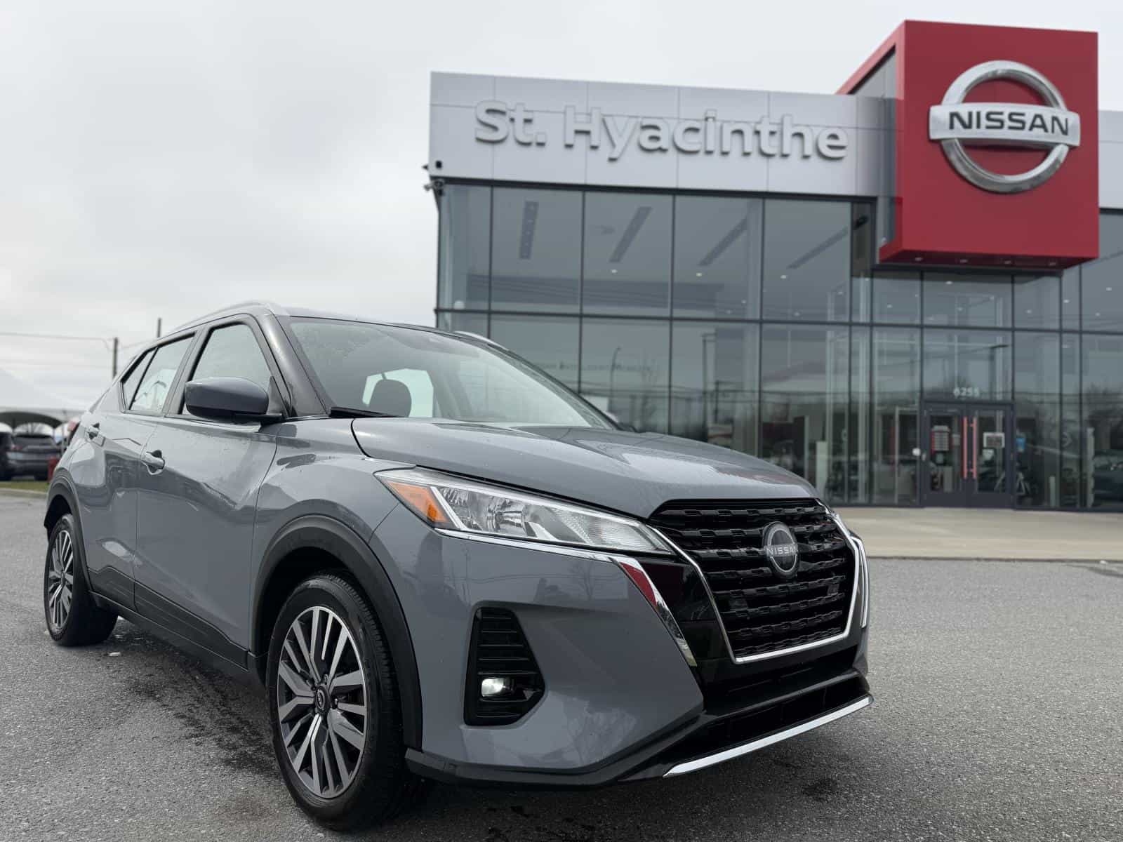 2024 Nissan Kicks SV - Image 1