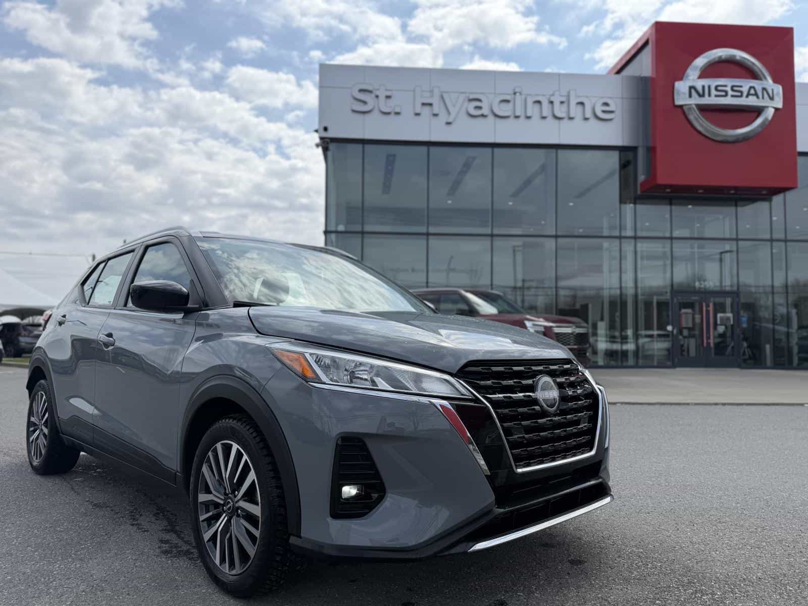 2024 Nissan Kicks SV - Image 1