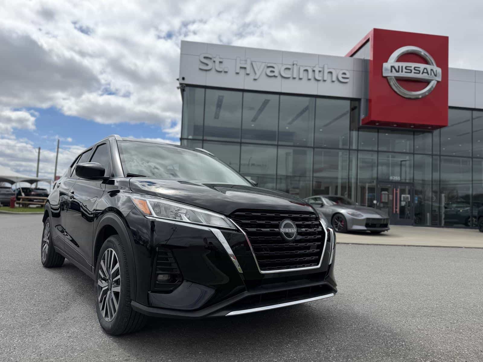 2024 Nissan Kicks SV - Image 1