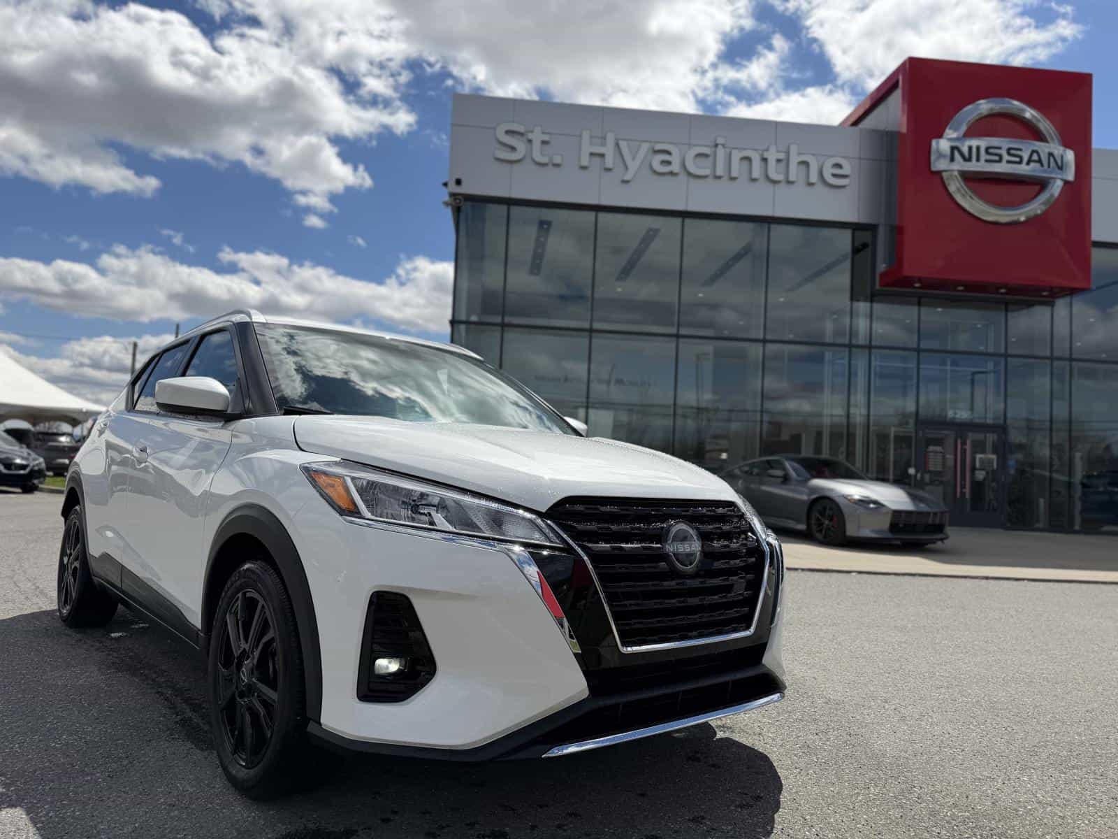 Image 1 Nissan Kicks SV Special Edition 2023