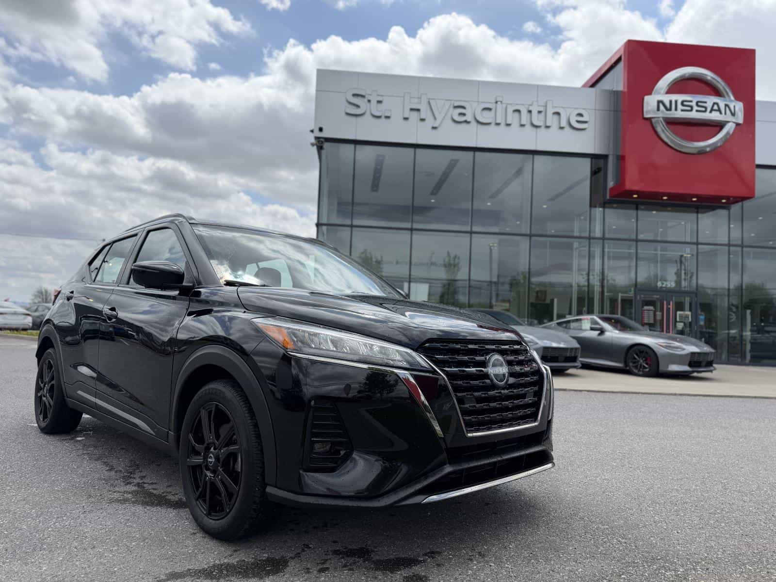 2024 Nissan Kicks SR Premium - Image 1