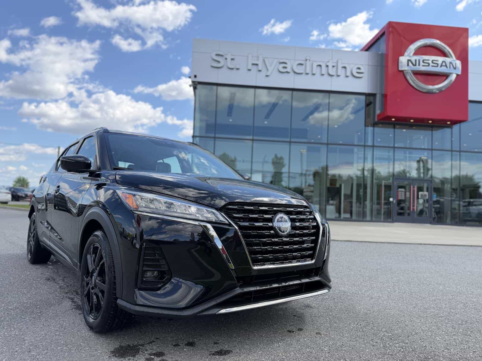 Image 1 Nissan Kicks SR Premium 2023