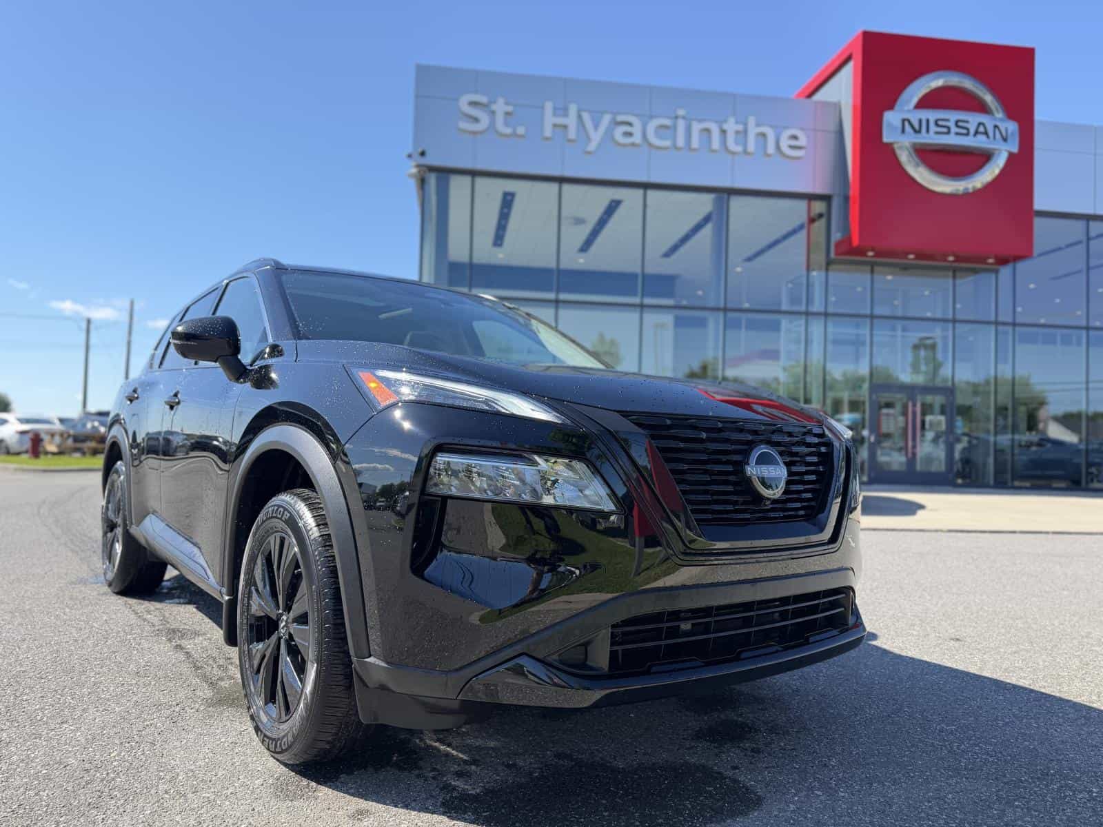 Image 1 Nissan Rogue SV Midnight 2023