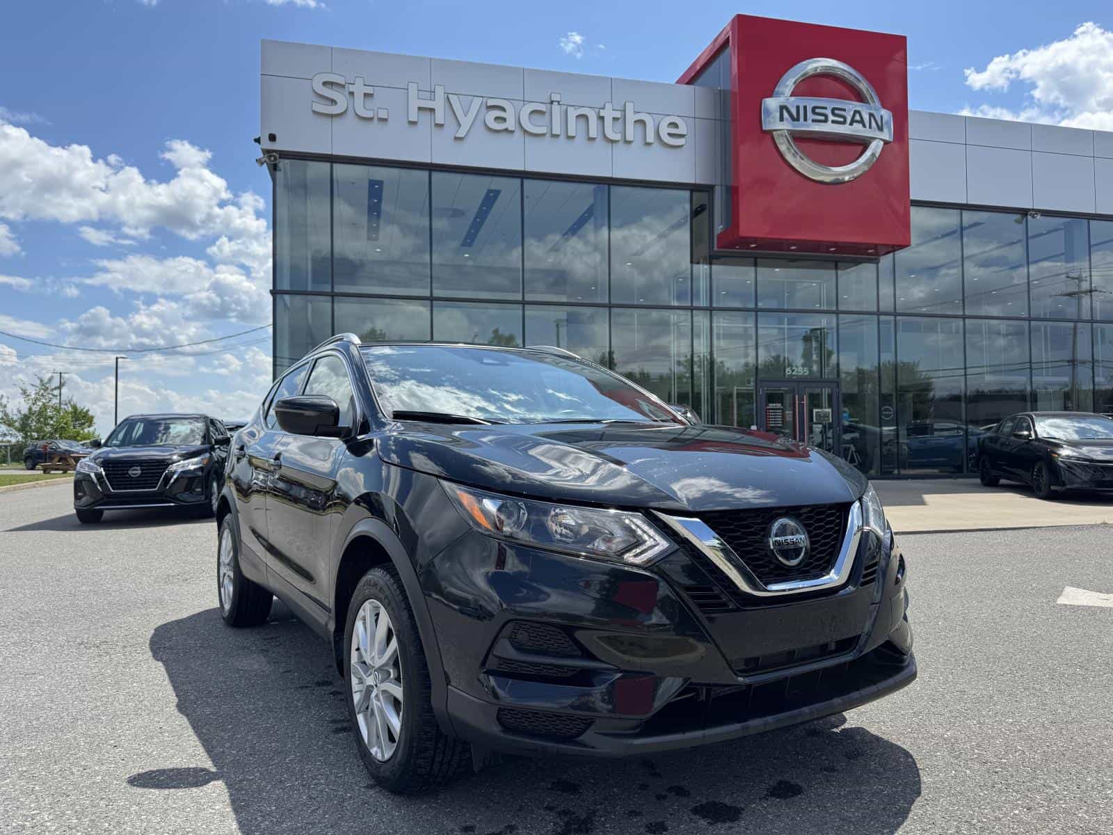Image 1 Nissan Qashqai SV 2021