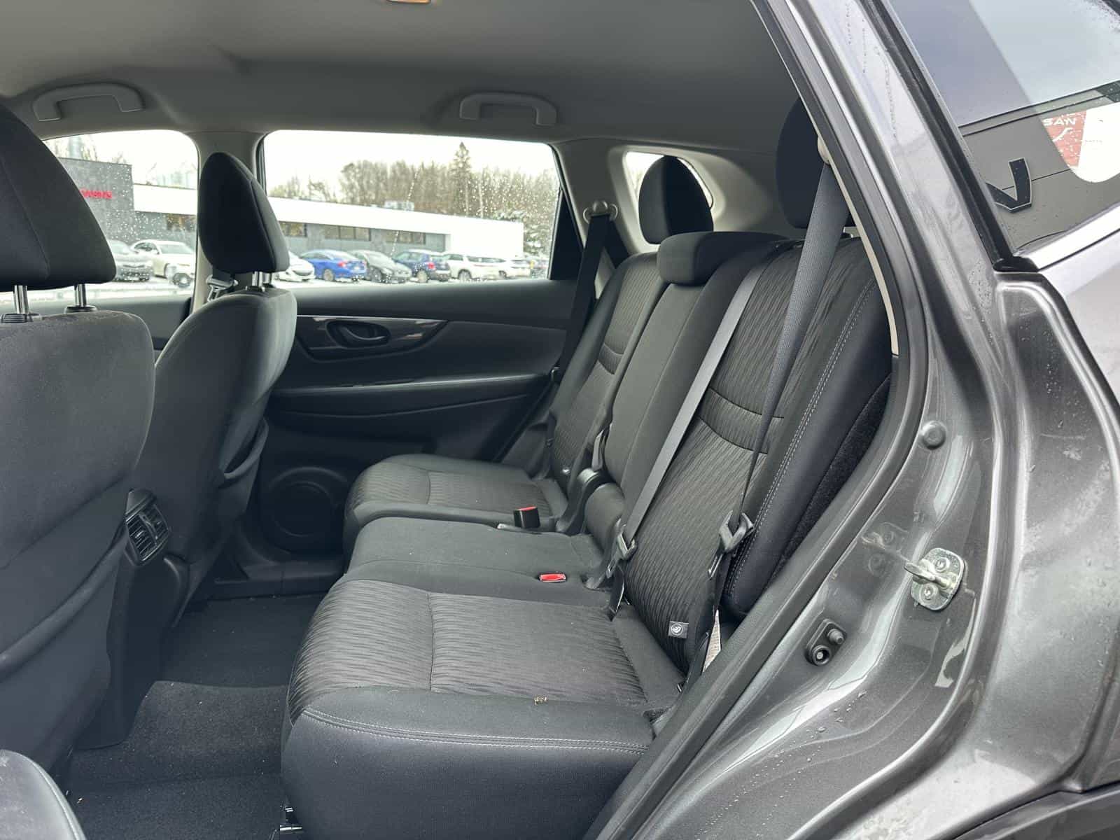 2020 Nissan Rogue S - Image 19