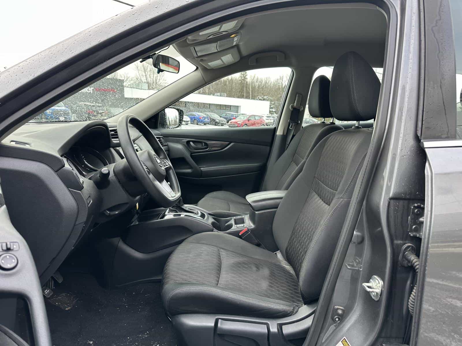 2020 Nissan Rogue S - Image 11