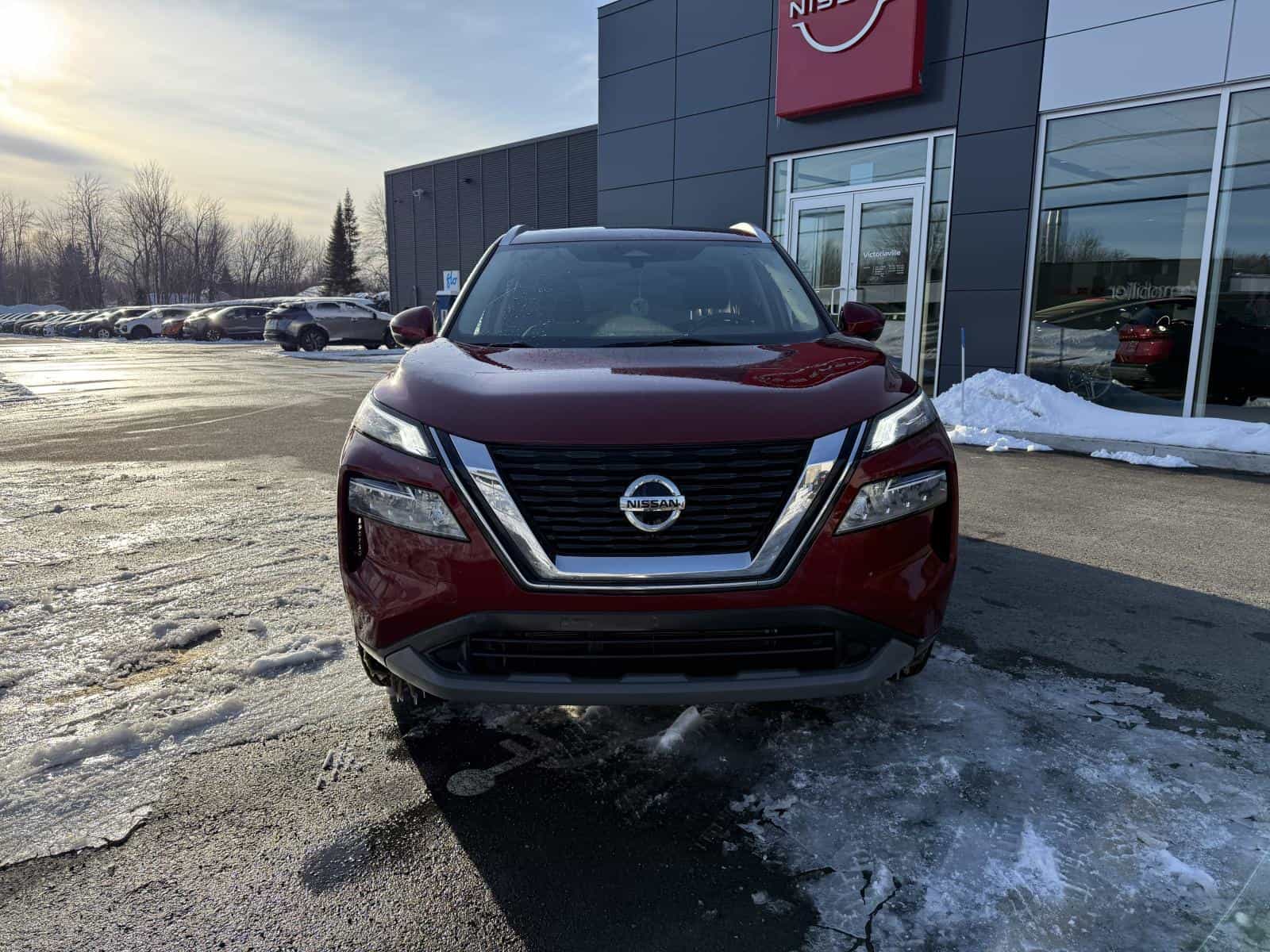 2021 Nissan Rogue SV - Image 3