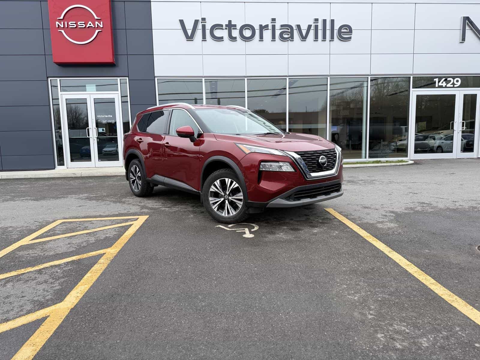 Image 1 Nissan Rogue SV 2021