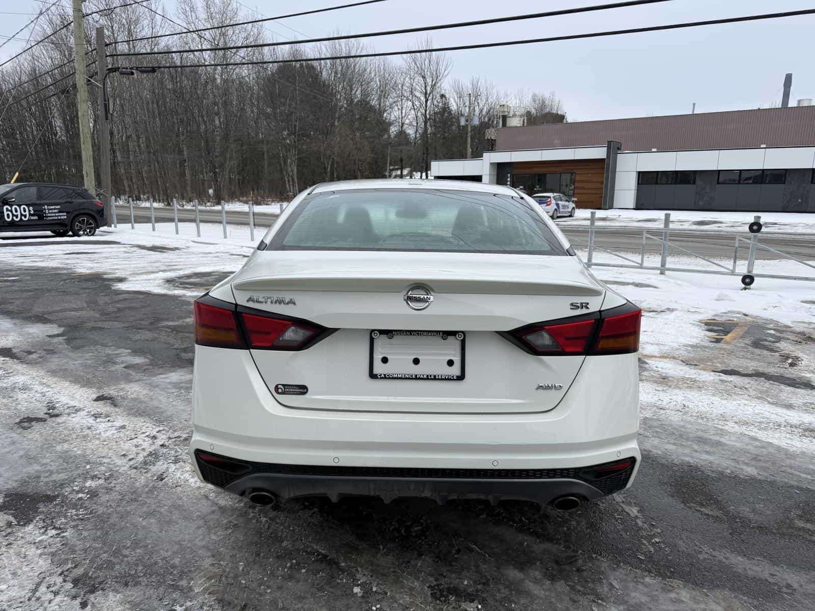 2021 Nissan Altima SR - Image 8