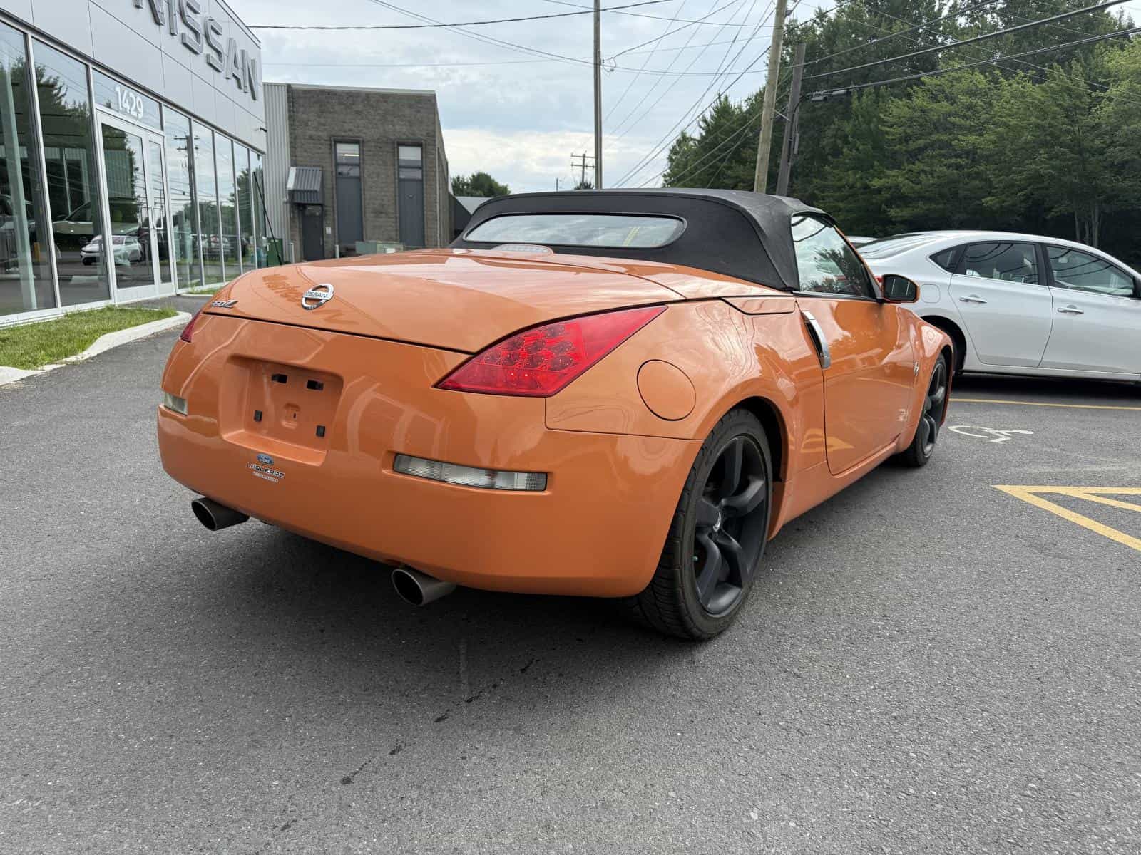 2007 Nissan 350Z Base - Image 8