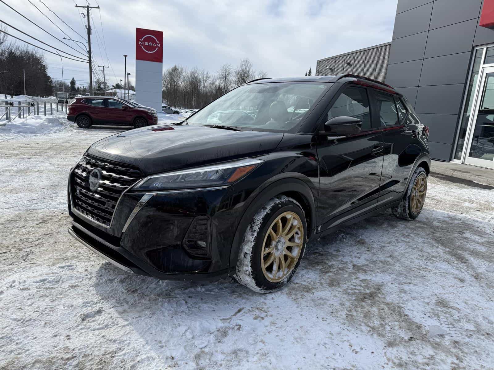 2024 Nissan Kicks SR - Image 4