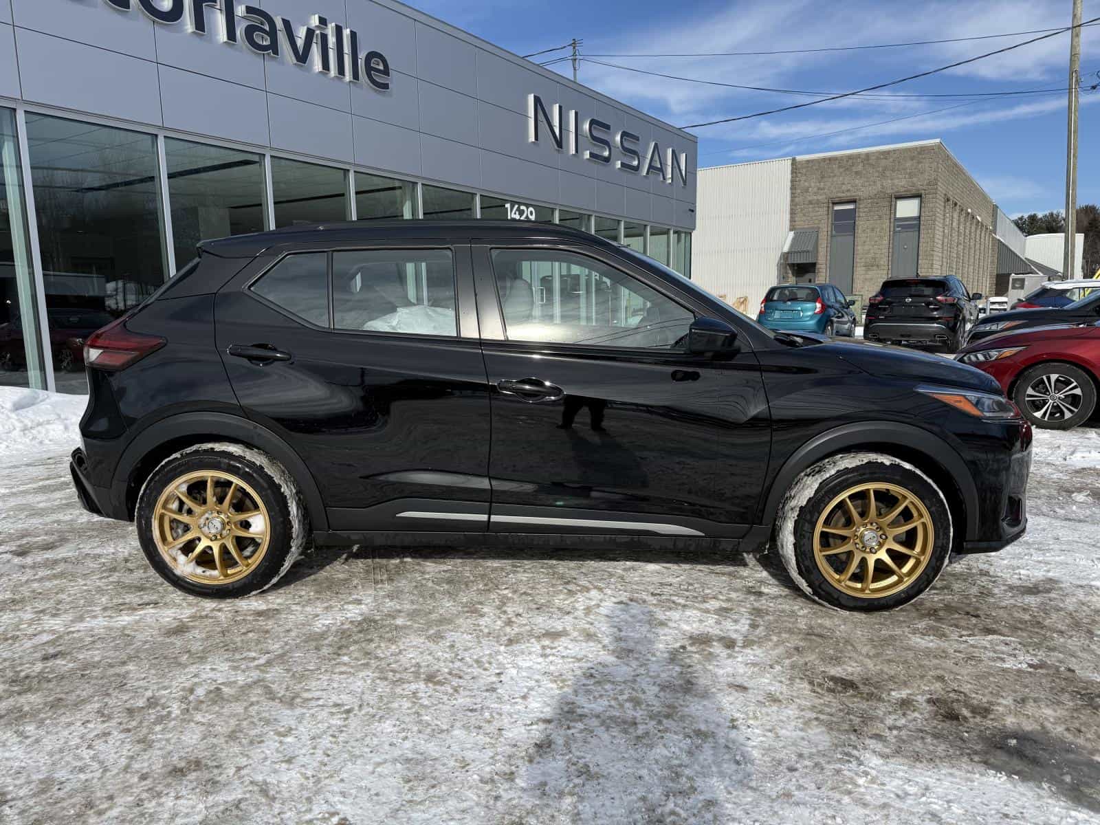 2024 Nissan Kicks SR - Image 9