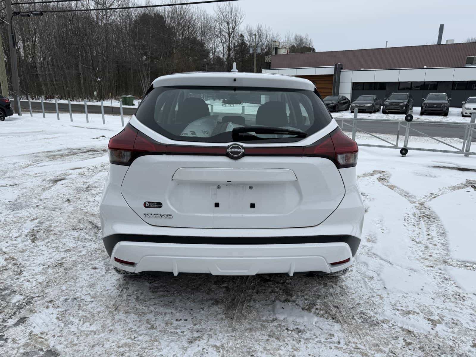 Image 7 Nissan Kicks S 2024