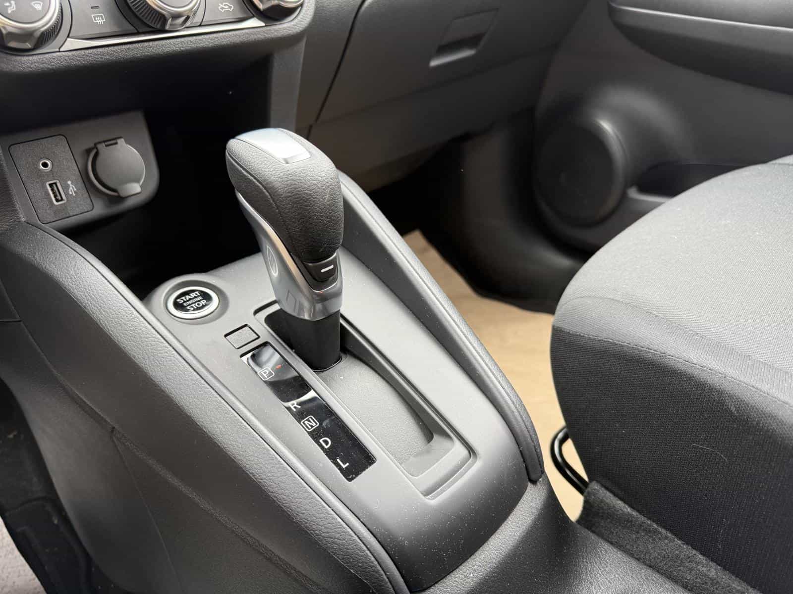 Image 16 Nissan Kicks S 2024